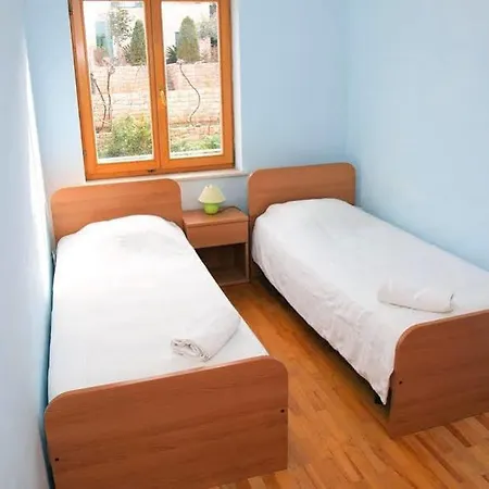 Santic 3* Postira