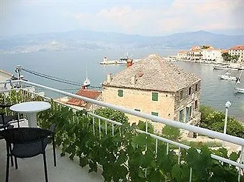 Santic Hotel Postira