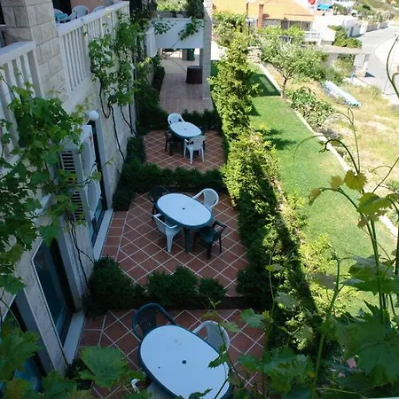 Hotel Santic 3*